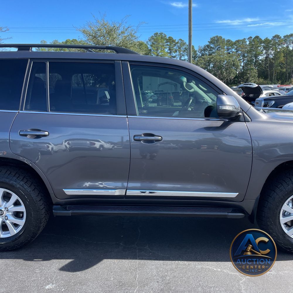 2021 Toyota Land Cruiser Base