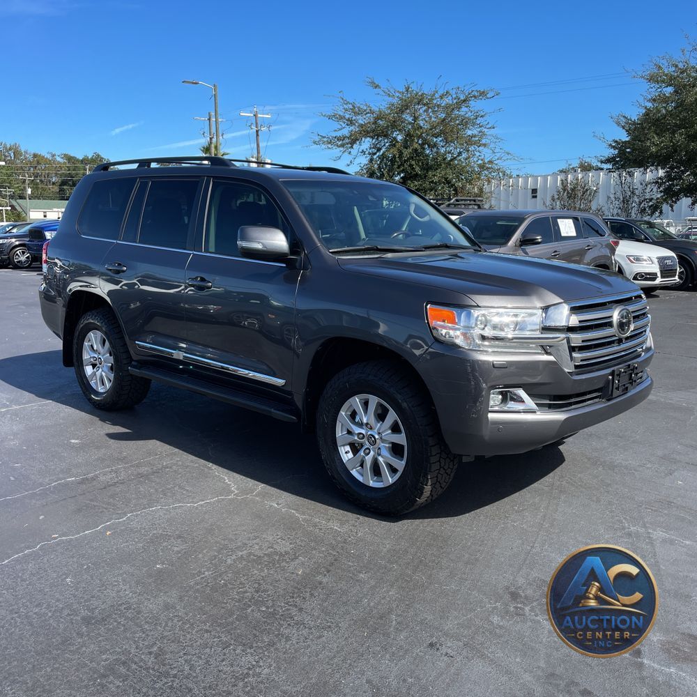 2021 Toyota Land Cruiser Base