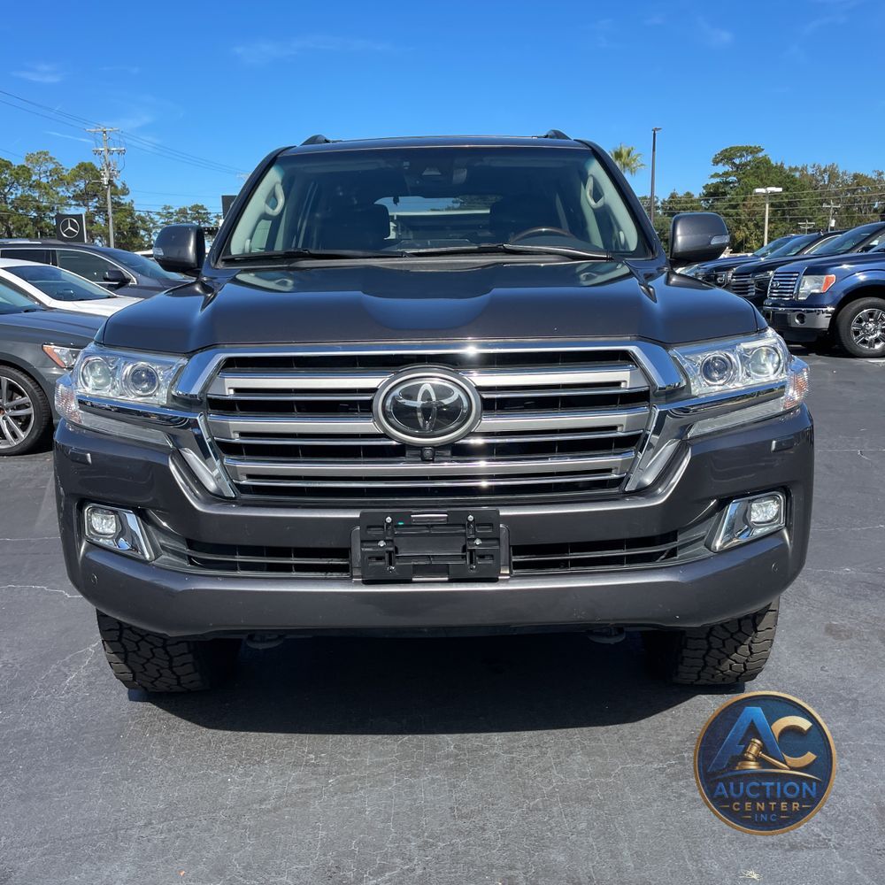 2021 Toyota Land Cruiser Base