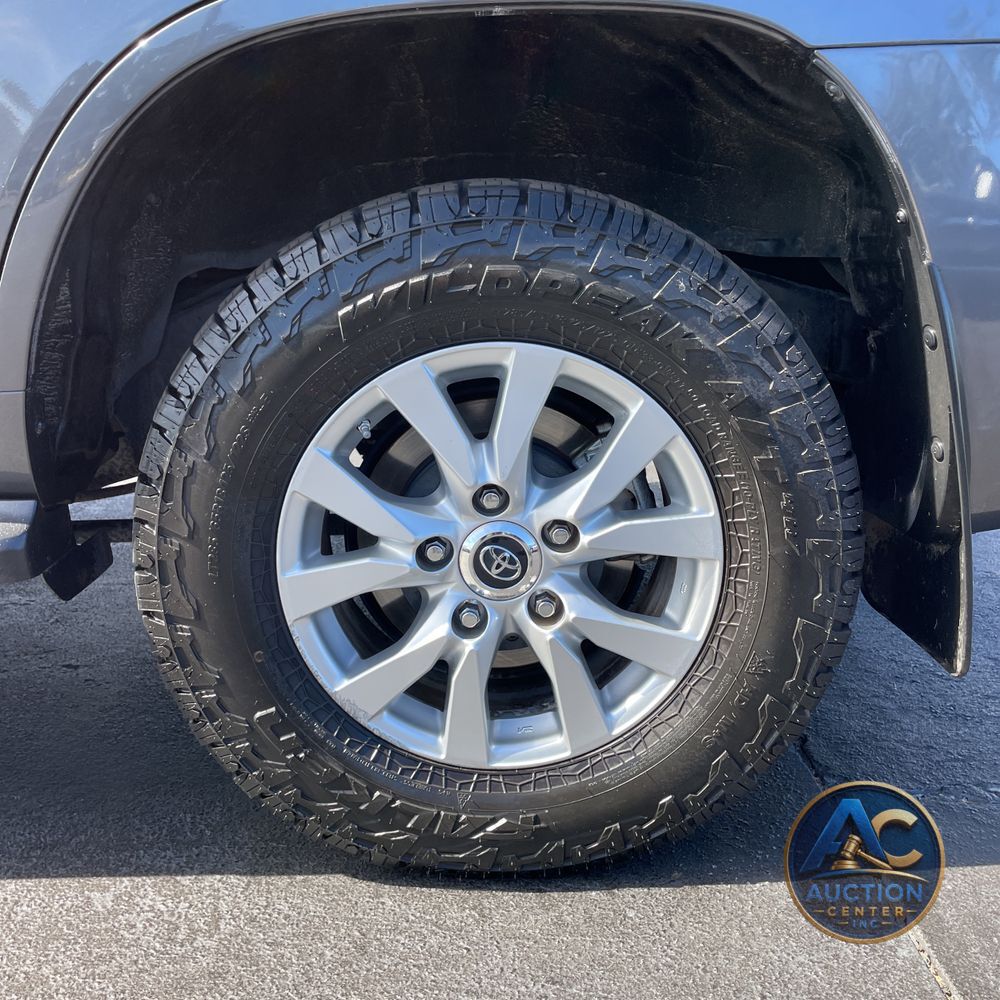 2021 Toyota Land Cruiser Base