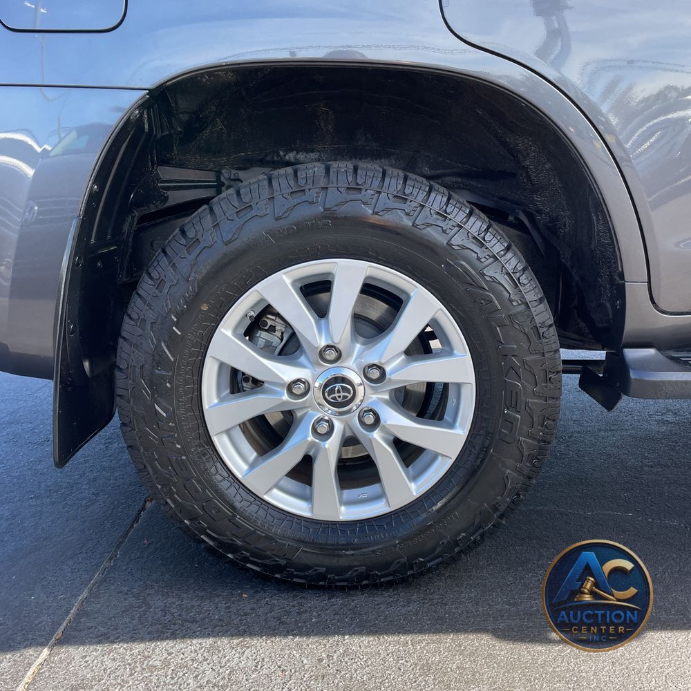 2021 Toyota Land Cruiser Base