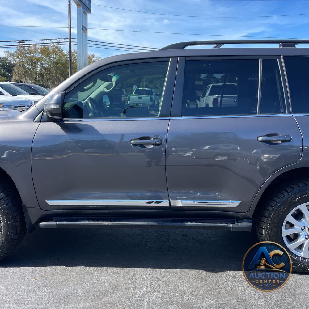 2021 Toyota Land Cruiser Base