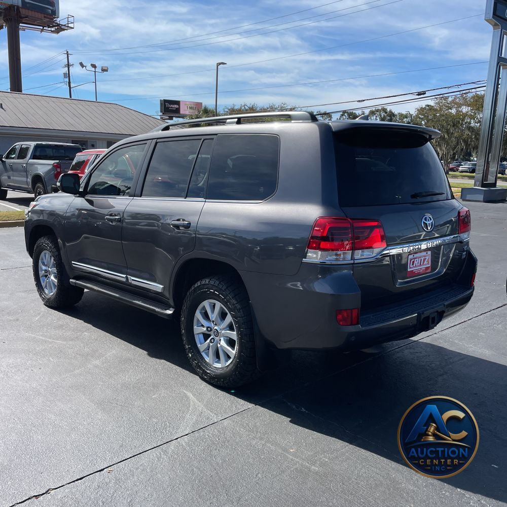 2021 Toyota Land Cruiser Base