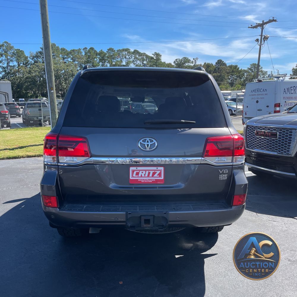 2021 Toyota Land Cruiser Base