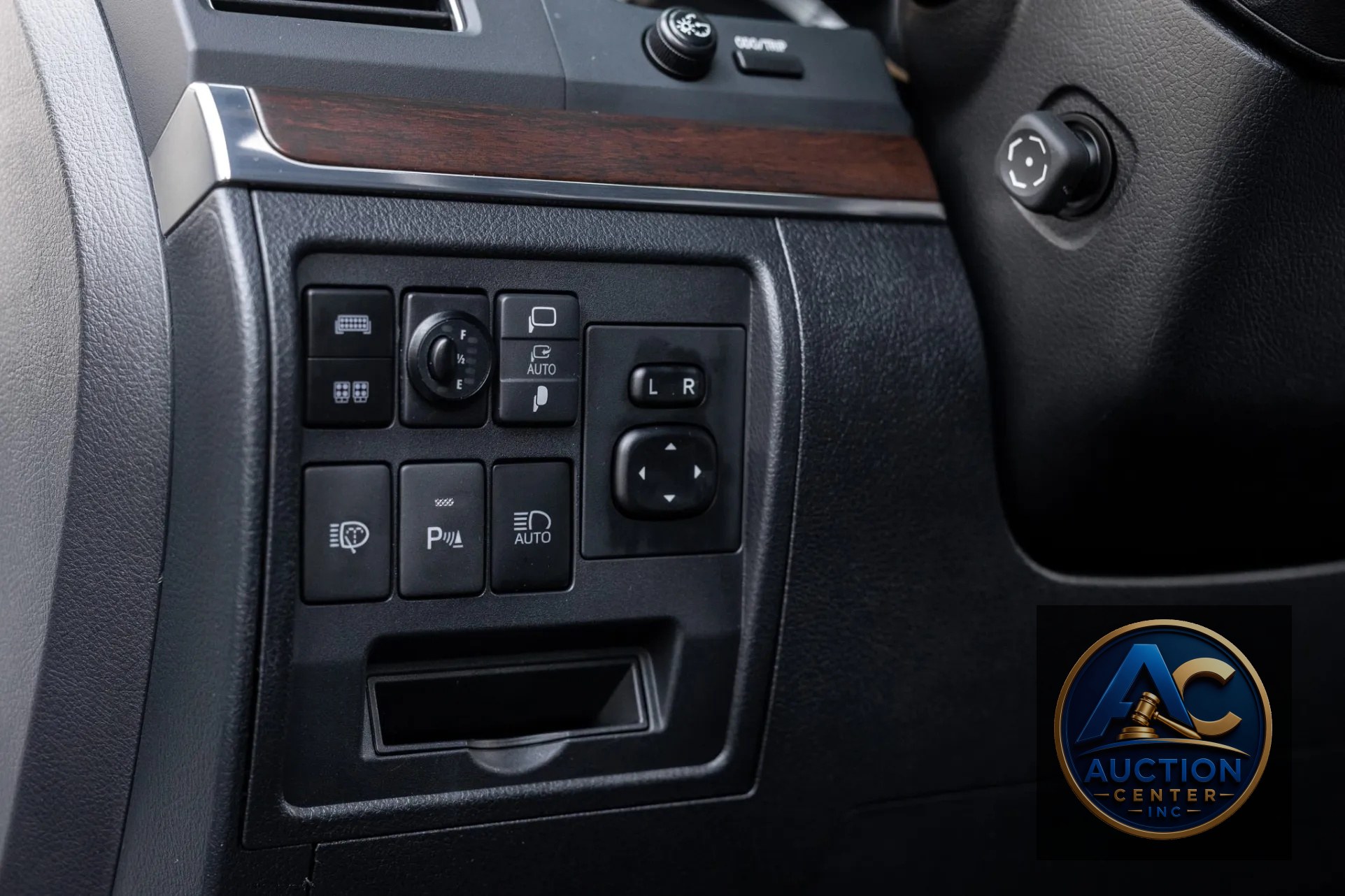 2021 Toyota Land Cruiser Heritage Edition