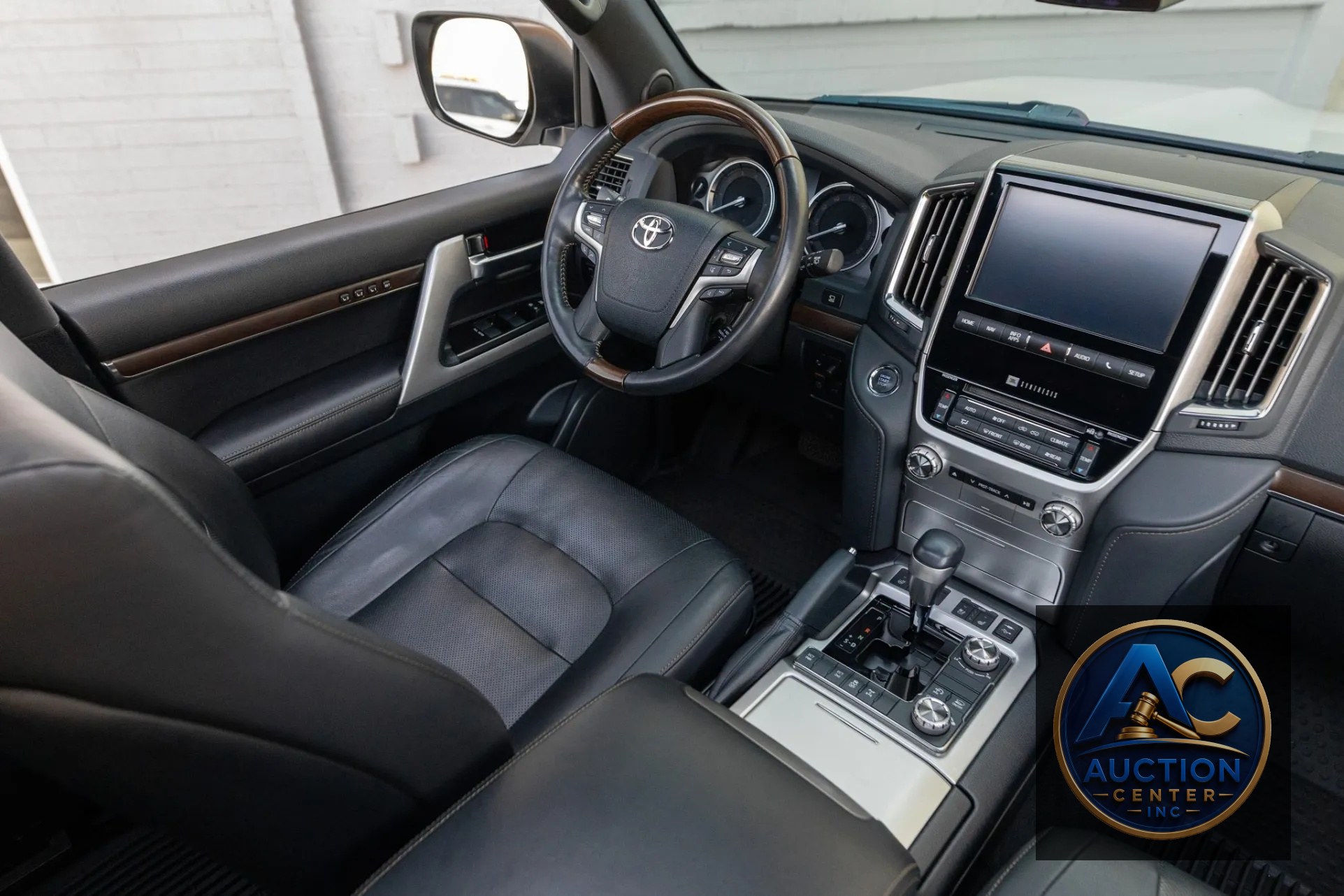 2021 Toyota Land Cruiser Heritage Edition