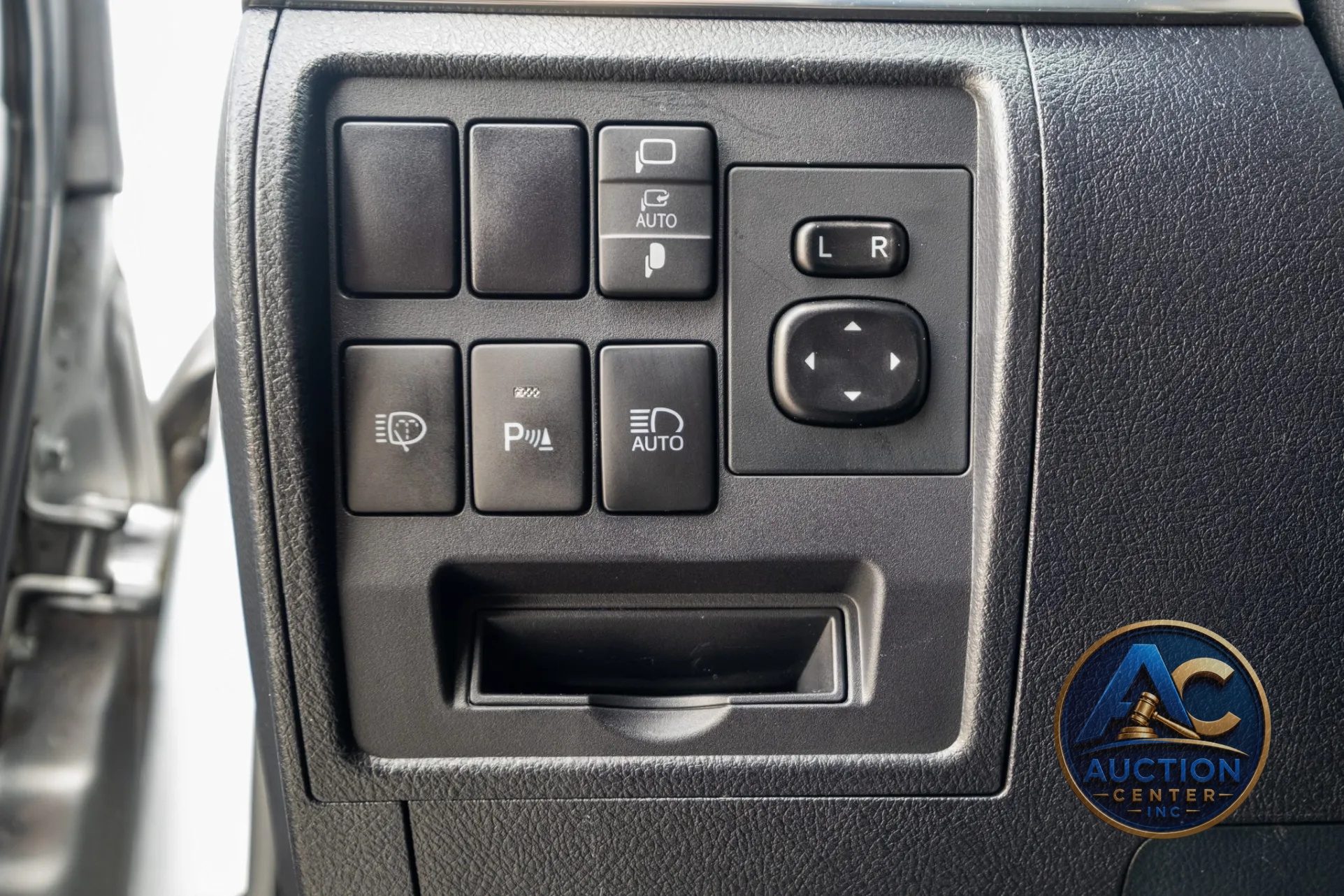 2021 Toyota Land Cruiser Heritage Edition