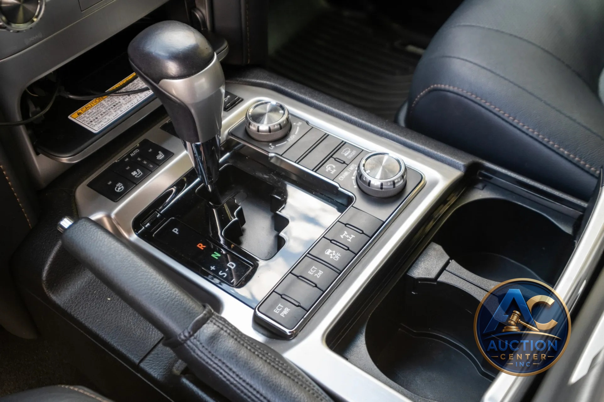 2021 Toyota Land Cruiser Heritage Edition