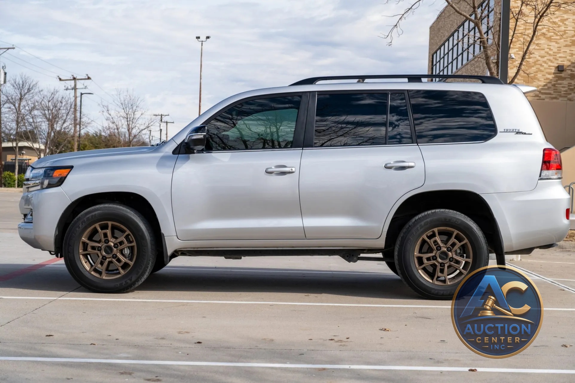 2021 Toyota Land Cruiser Heritage Edition