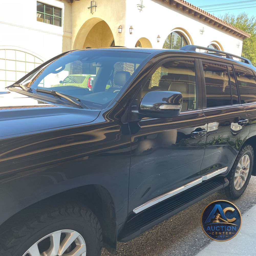 2019 Toyota Land Cruiser Base