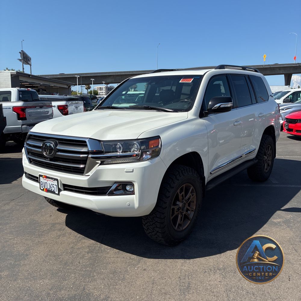2021 Toyota Land Cruiser Heritage Edition