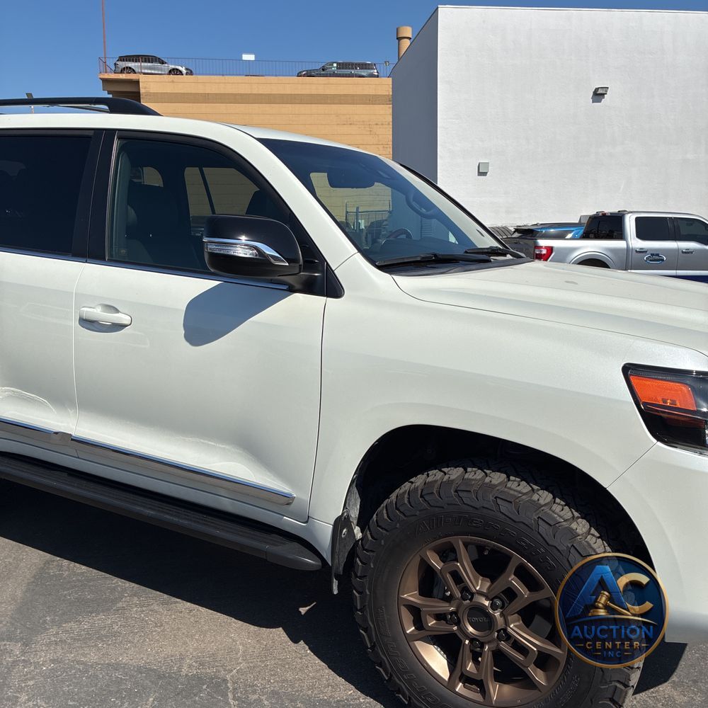 2021 Toyota Land Cruiser Heritage Edition