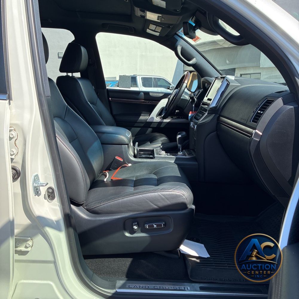 2021 Toyota Land Cruiser Heritage Edition