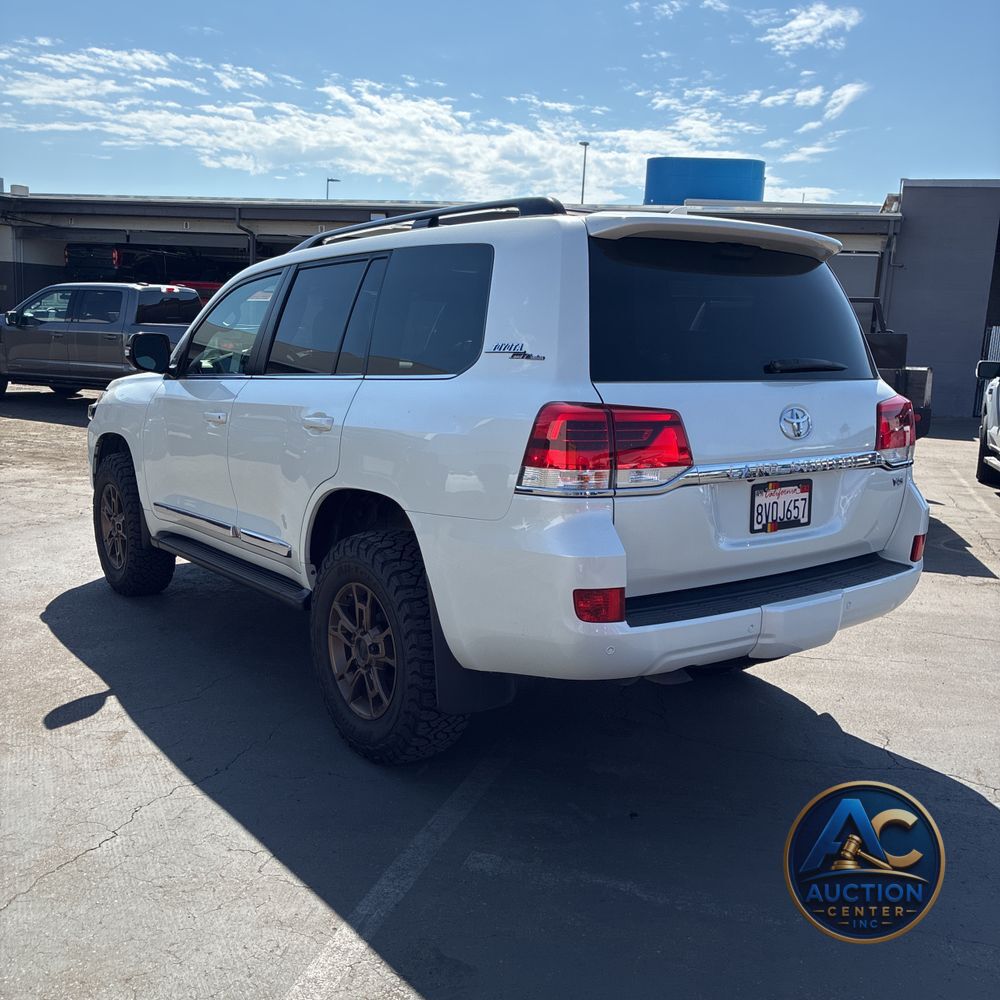 2021 Toyota Land Cruiser Heritage Edition