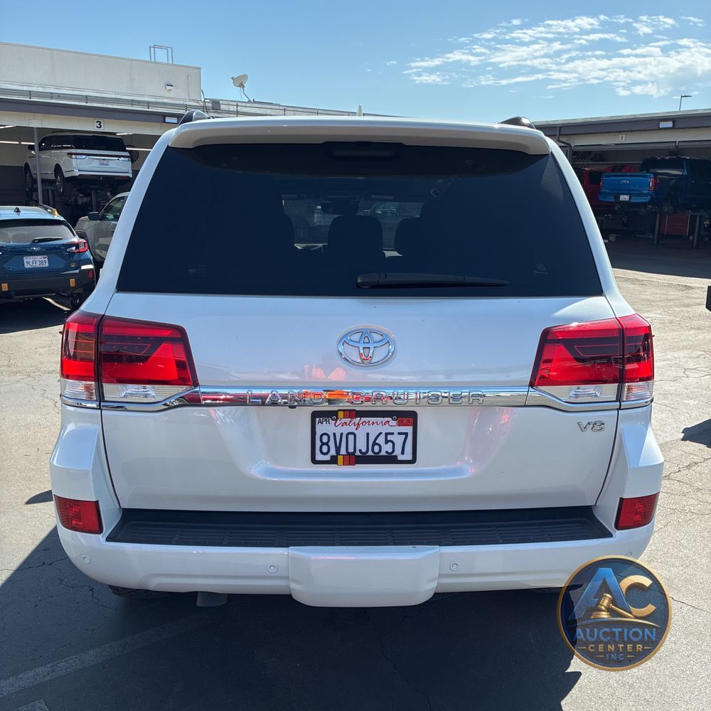2021 Toyota Land Cruiser Heritage Edition