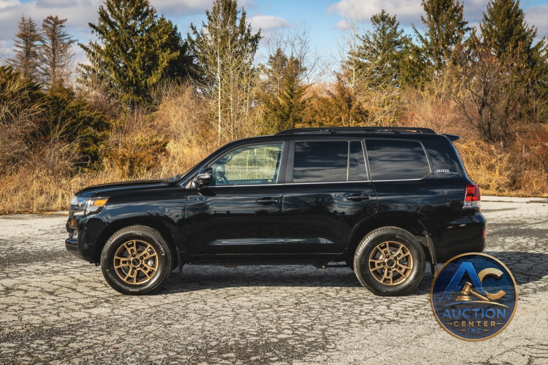 2021 Toyota Land Cruiser Heritage Edition