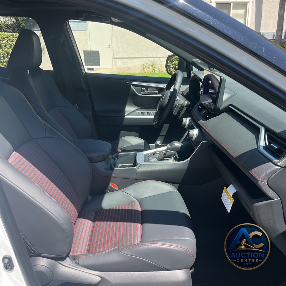 2025 Toyota RAV4 Plug-in Hybrid XSE