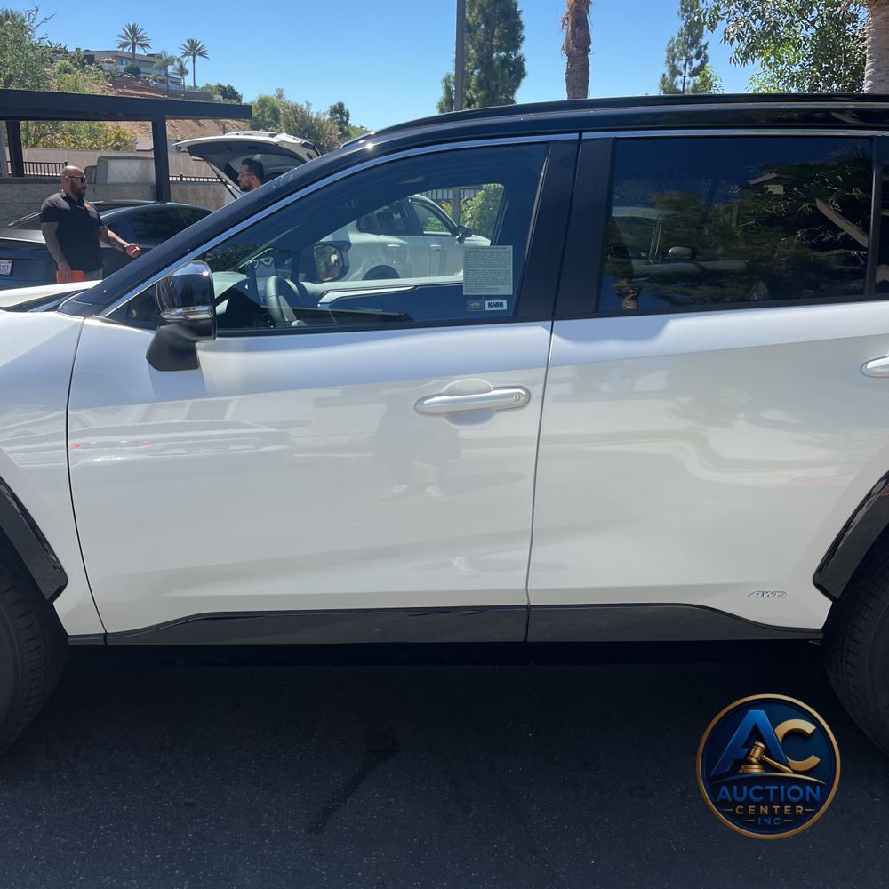 2025 Toyota RAV4 Plug-in Hybrid XSE