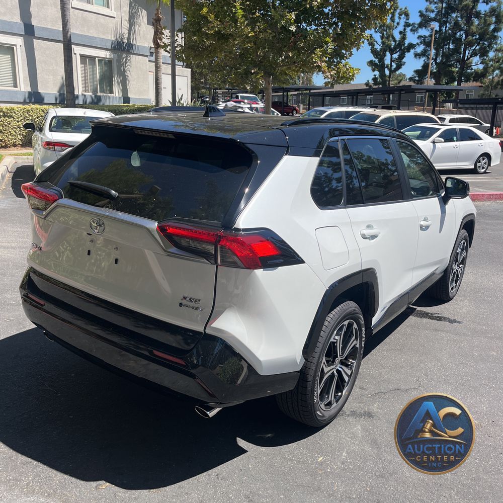2025 Toyota RAV4 Plug-in Hybrid XSE