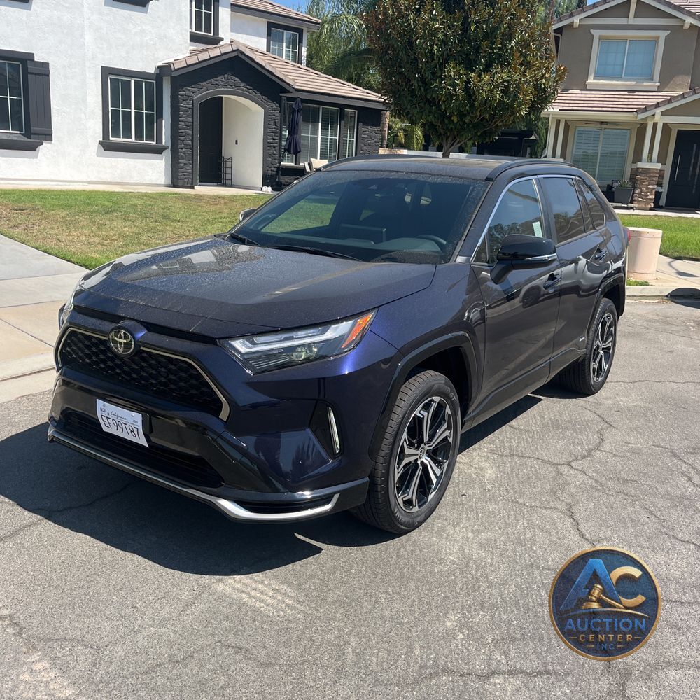 2025 Toyota RAV4 Plug-in Hybrid XSE