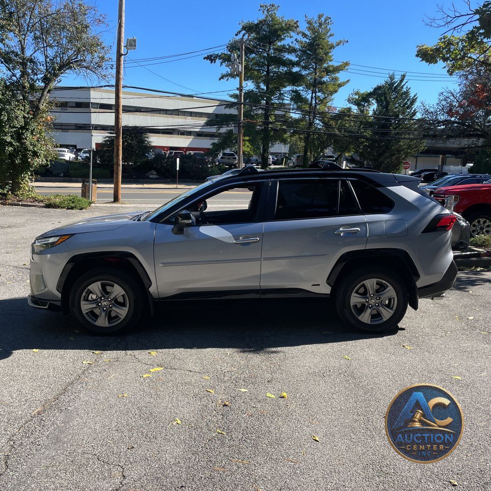 2025 Toyota RAV4 Plug-in Hybrid XSE