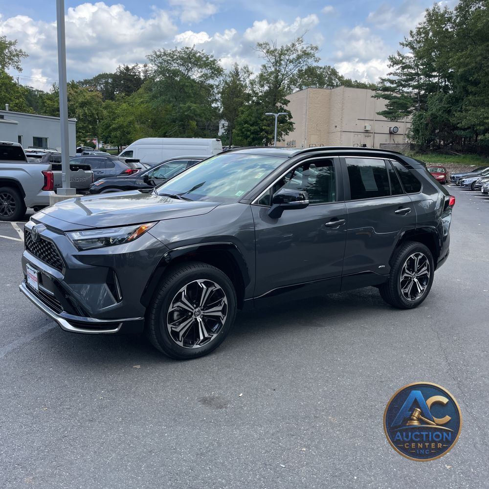 2025 Toyota RAV4 Plug-in Hybrid XSE