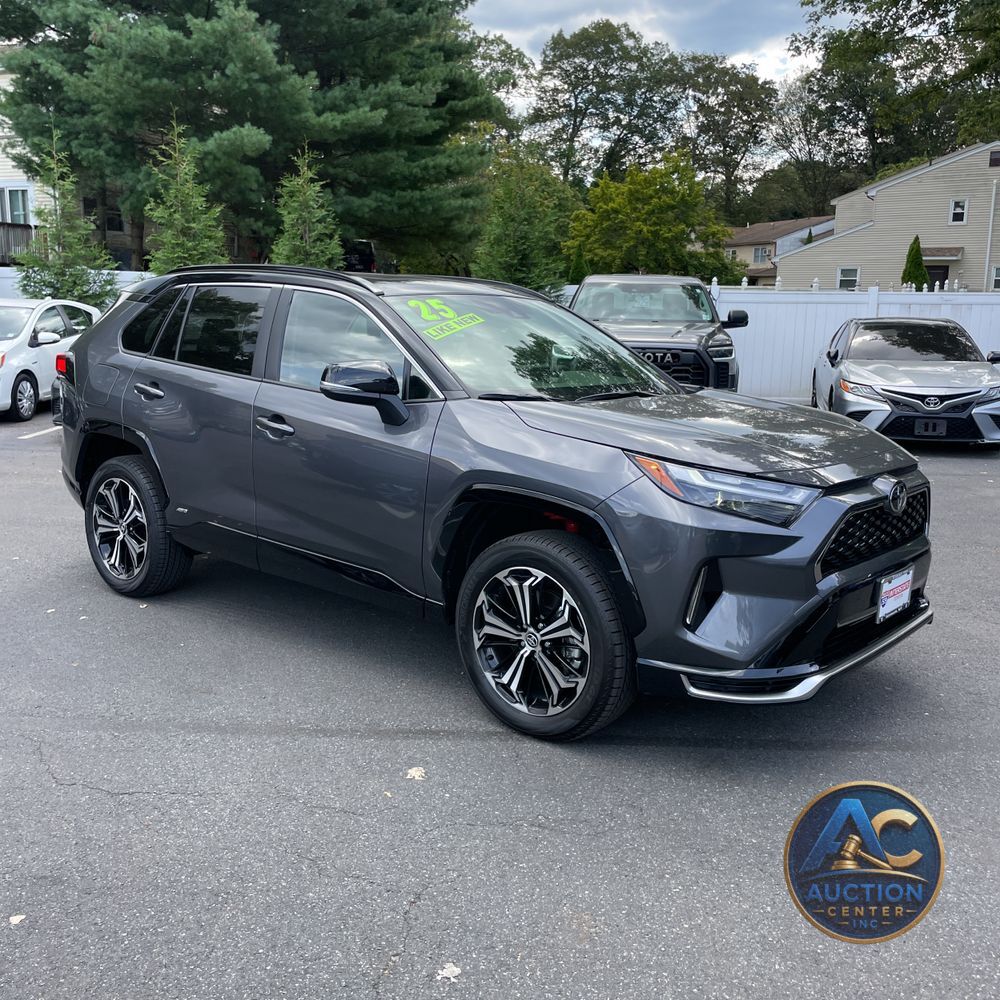 2025 Toyota RAV4 Plug-in Hybrid XSE