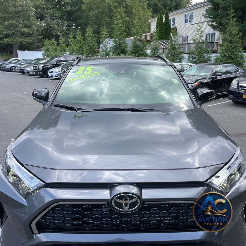 2025 Toyota RAV4 Plug-in Hybrid XSE