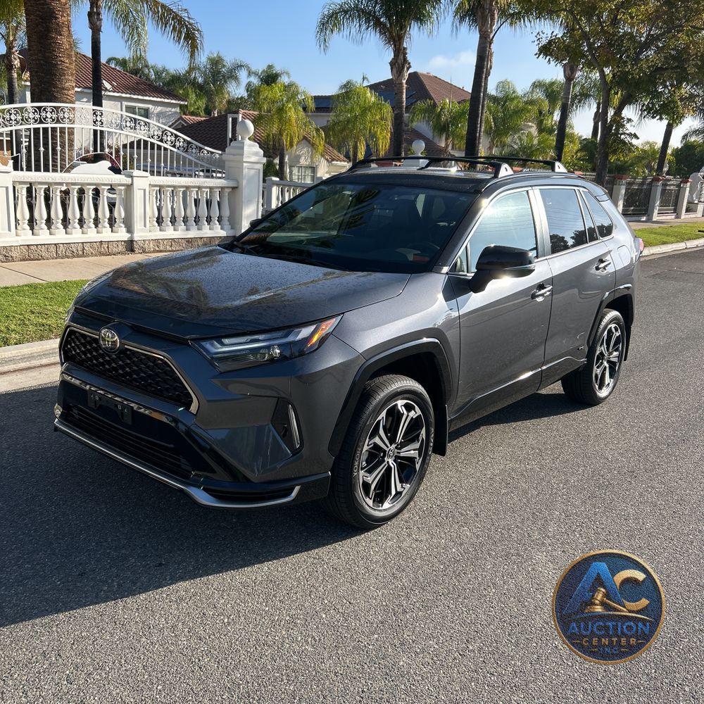 2025 Toyota RAV4 Plug-in Hybrid XSE