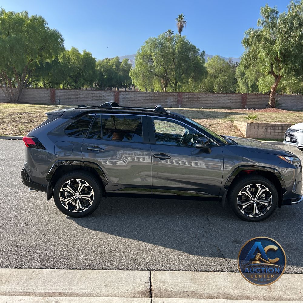 2025 Toyota RAV4 Plug-in Hybrid XSE