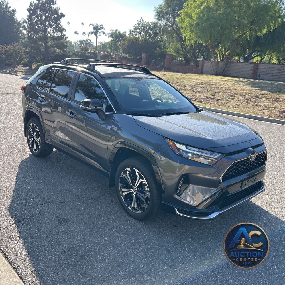 2025 Toyota RAV4 Plug-in Hybrid XSE