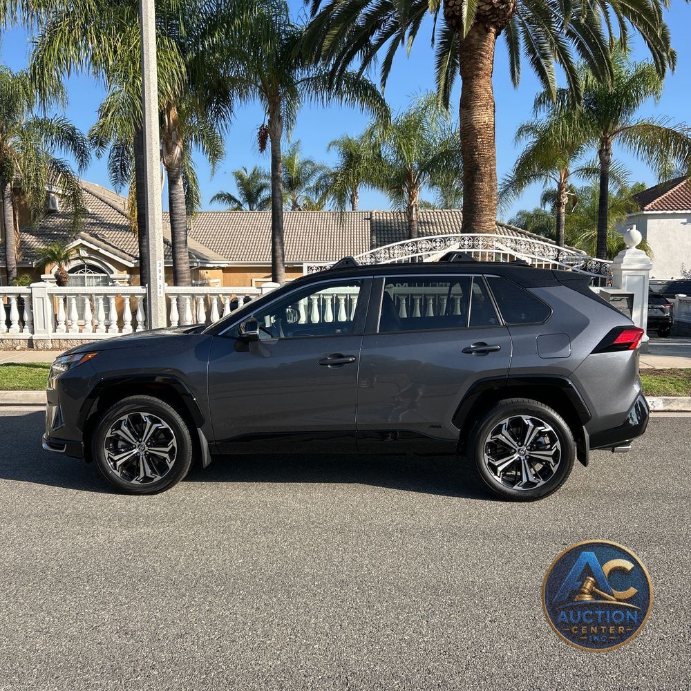 2025 Toyota RAV4 Plug-in Hybrid XSE