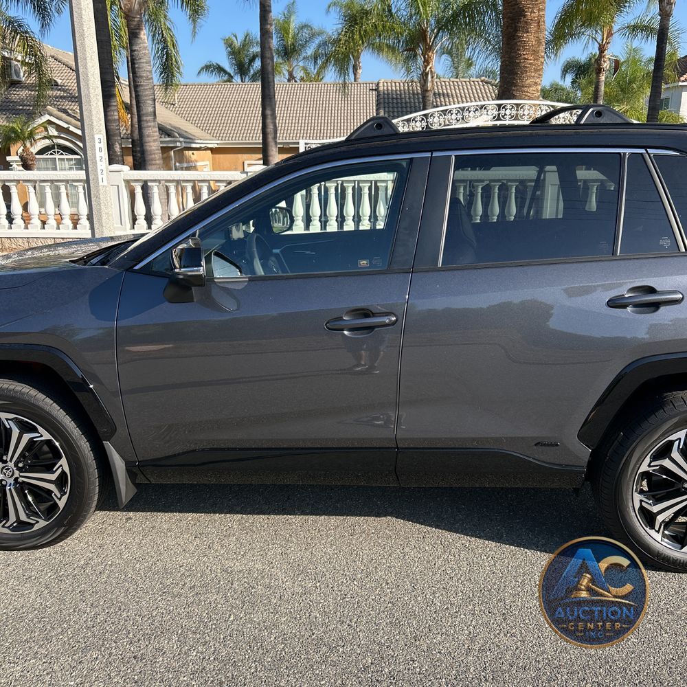 2025 Toyota RAV4 Plug-in Hybrid XSE