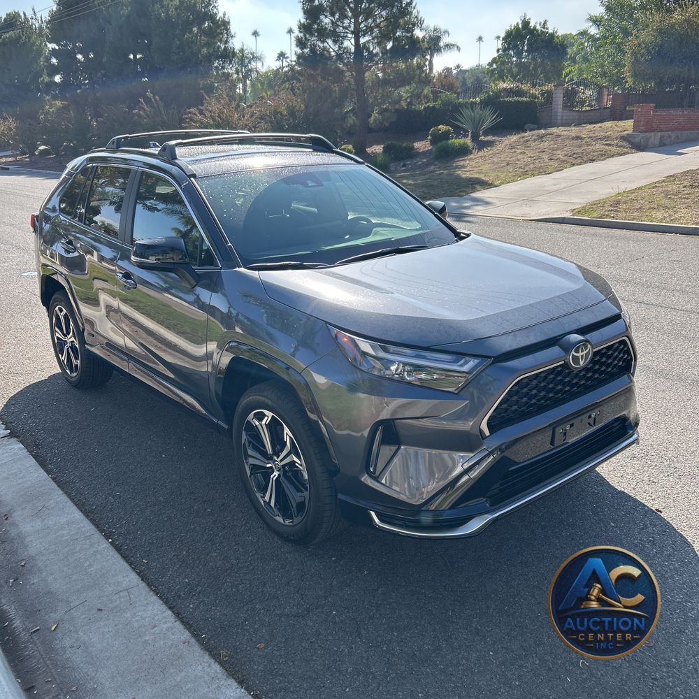 2025 Toyota RAV4 Plug-in Hybrid XSE