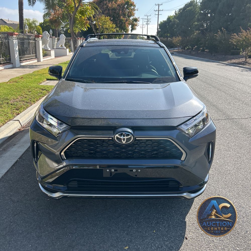 2025 Toyota RAV4 Plug-in Hybrid XSE