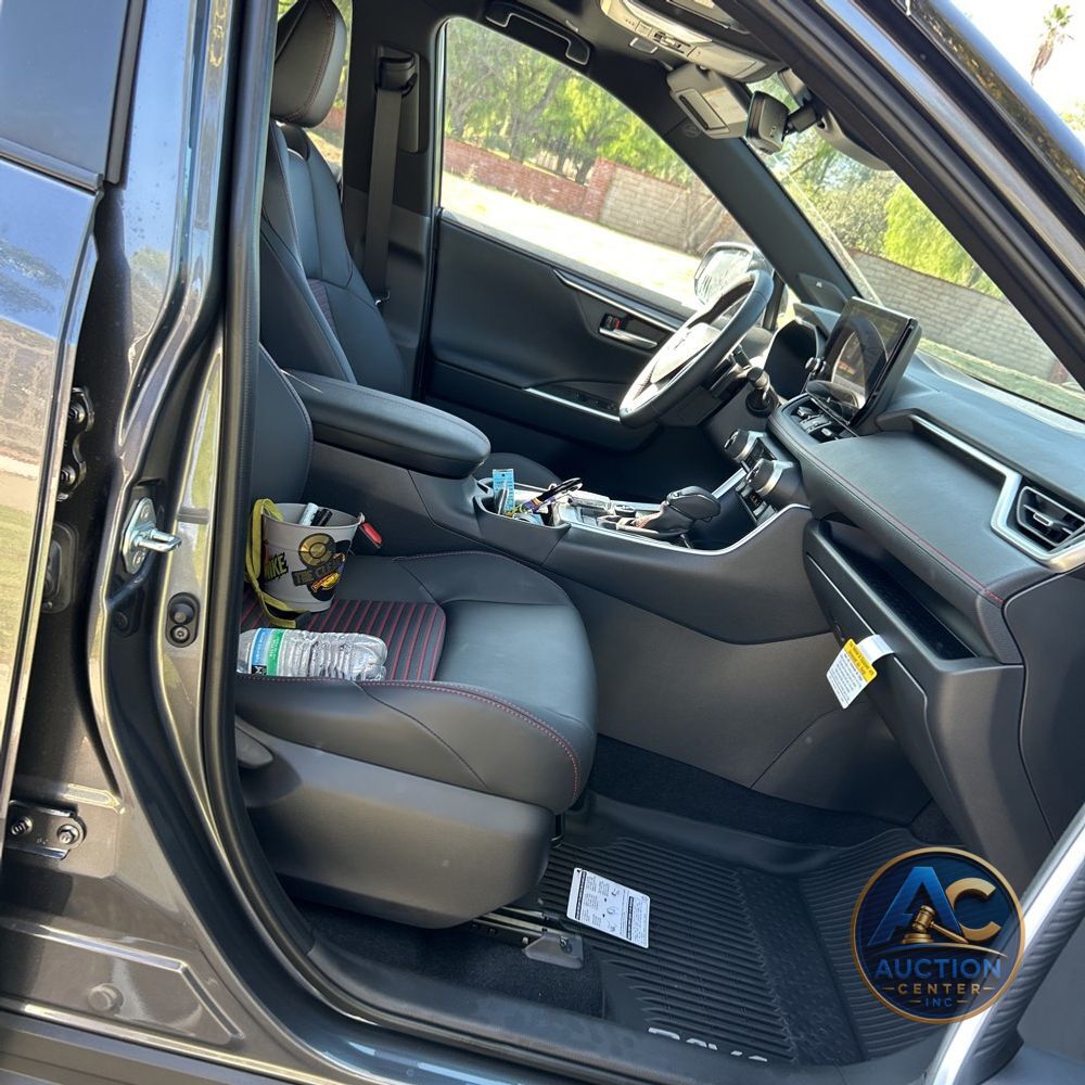 2025 Toyota RAV4 Plug-in Hybrid XSE