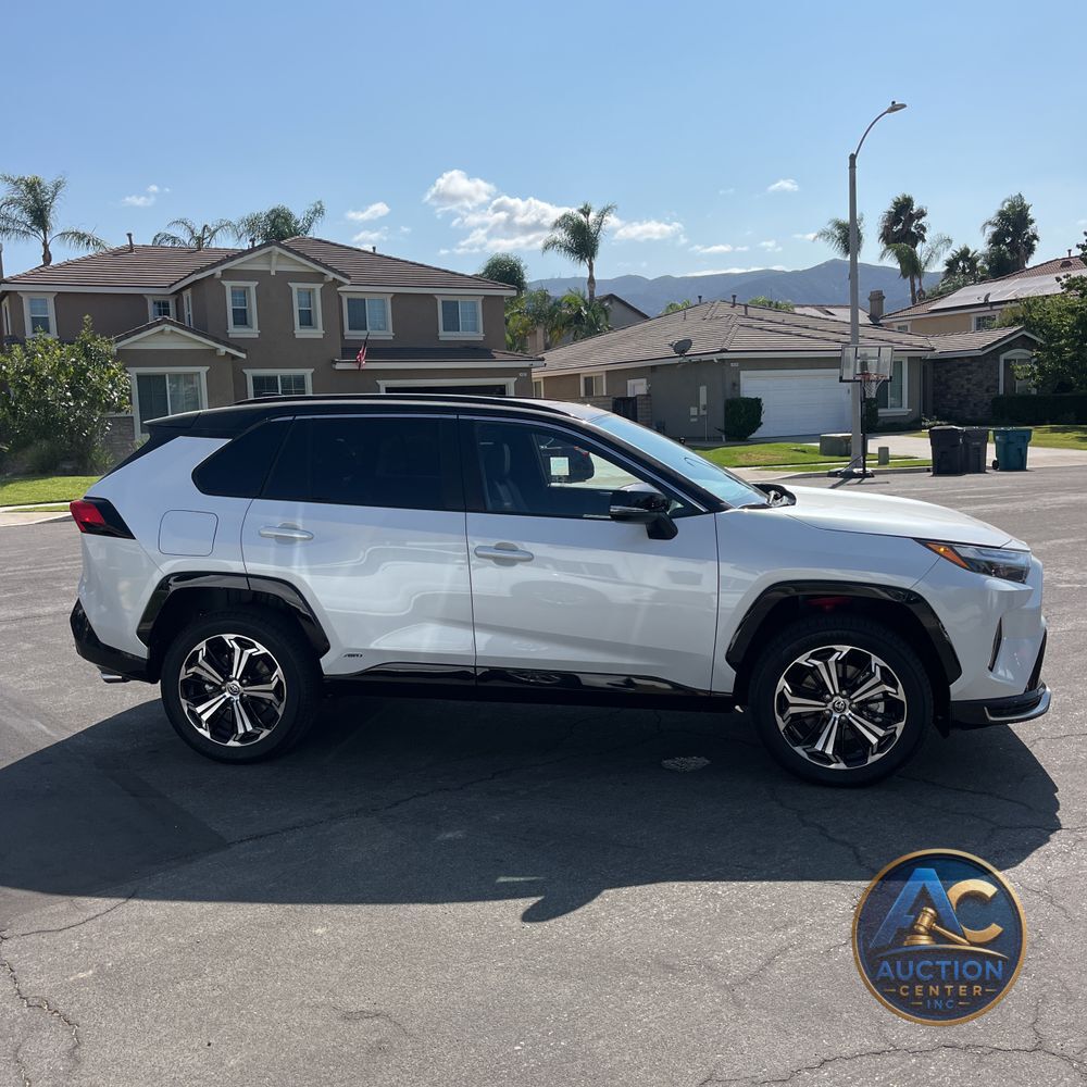2025 Toyota RAV4 Plug-in Hybrid XSE