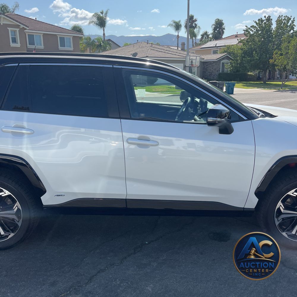 2025 Toyota RAV4 Plug-in Hybrid XSE
