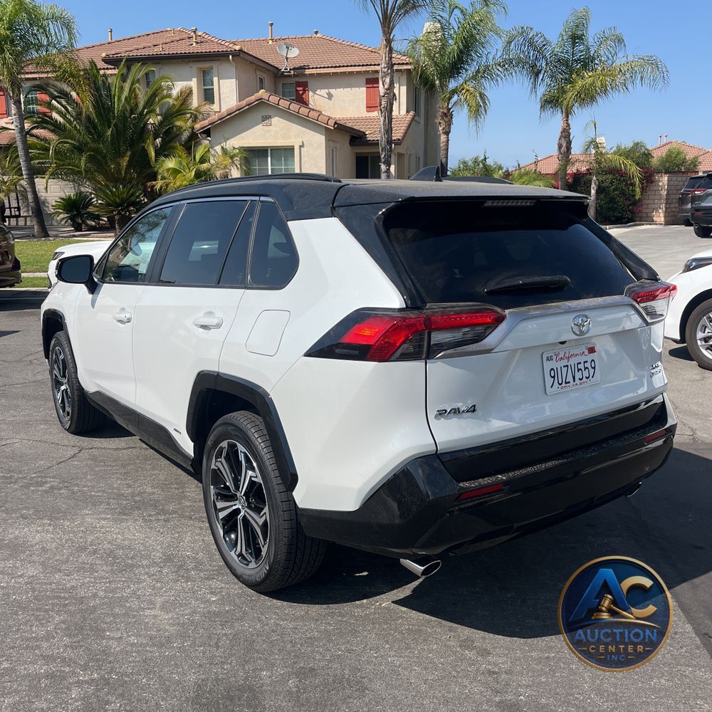 2025 Toyota RAV4 Plug-in Hybrid XSE