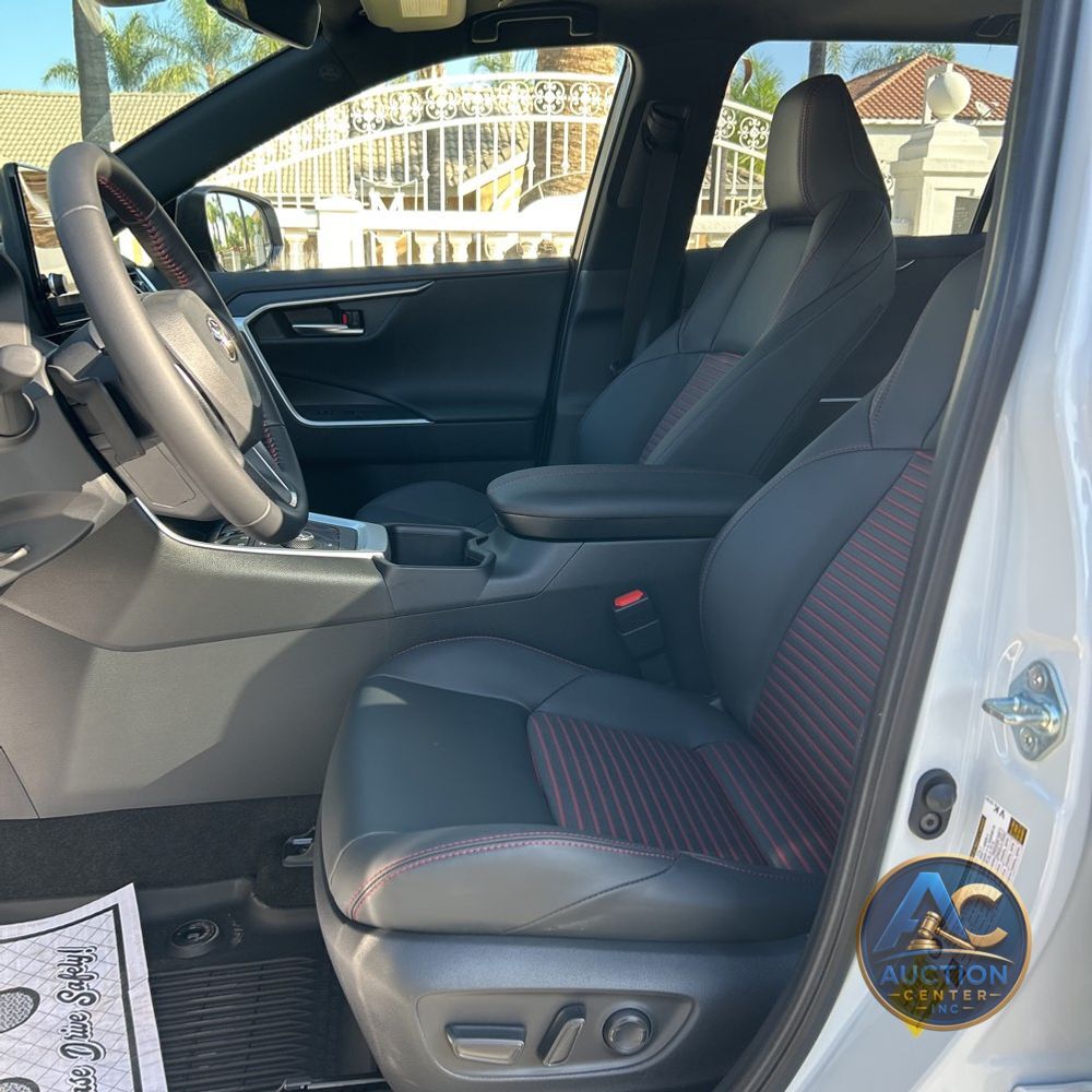 2025 Toyota RAV4 Plug-in Hybrid XSE