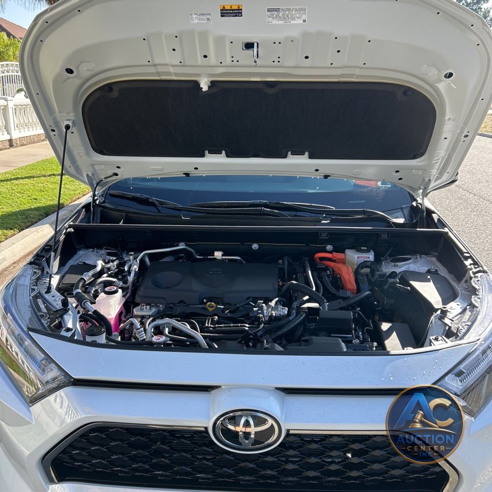 2025 Toyota RAV4 Plug-in Hybrid XSE