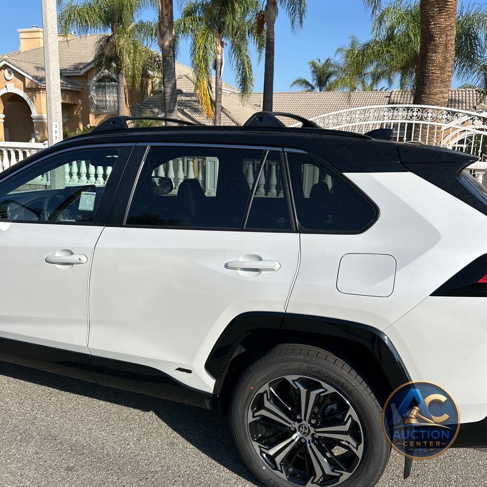 2025 Toyota RAV4 Plug-in Hybrid XSE