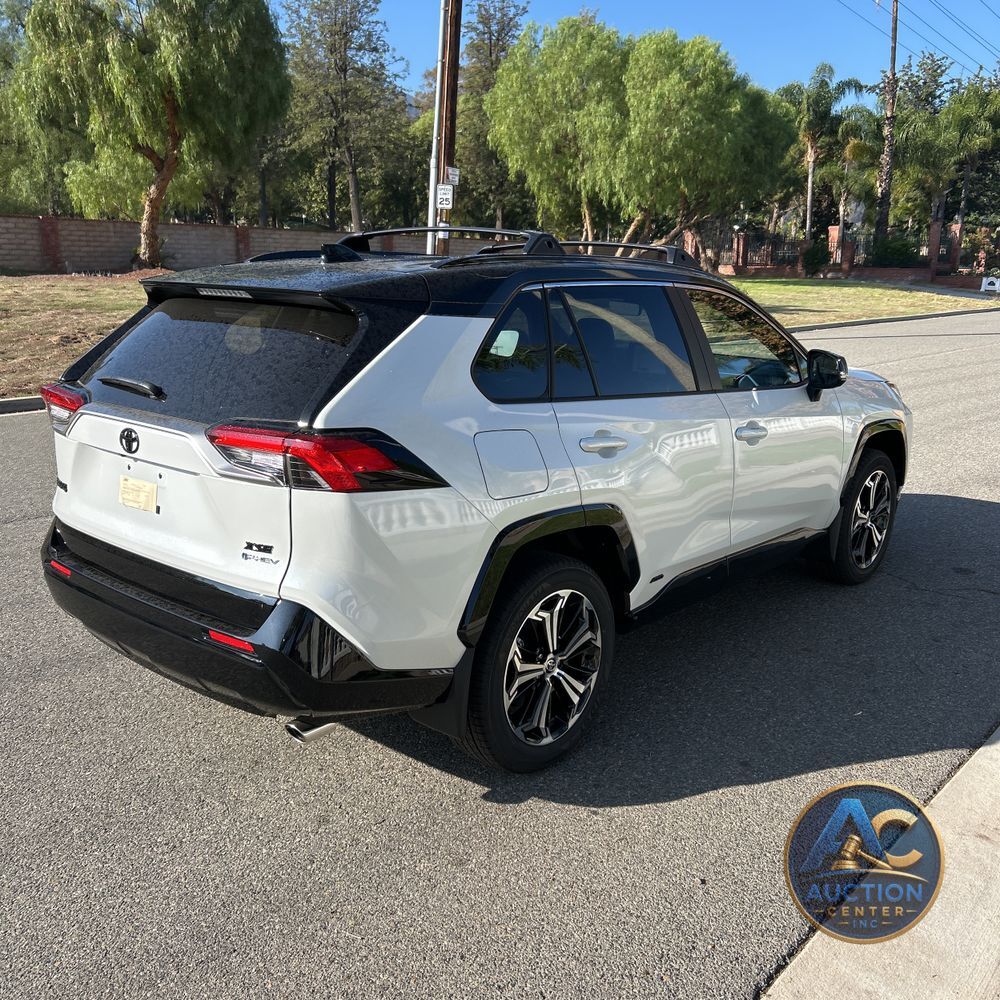 2025 Toyota RAV4 Plug-in Hybrid XSE