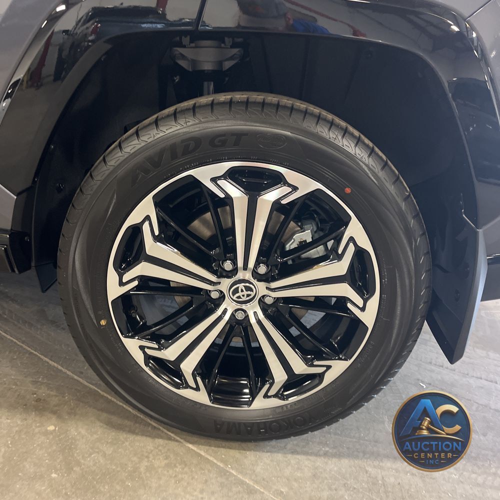 2025 Toyota RAV4 PHEV XSE 4D SUV AWD