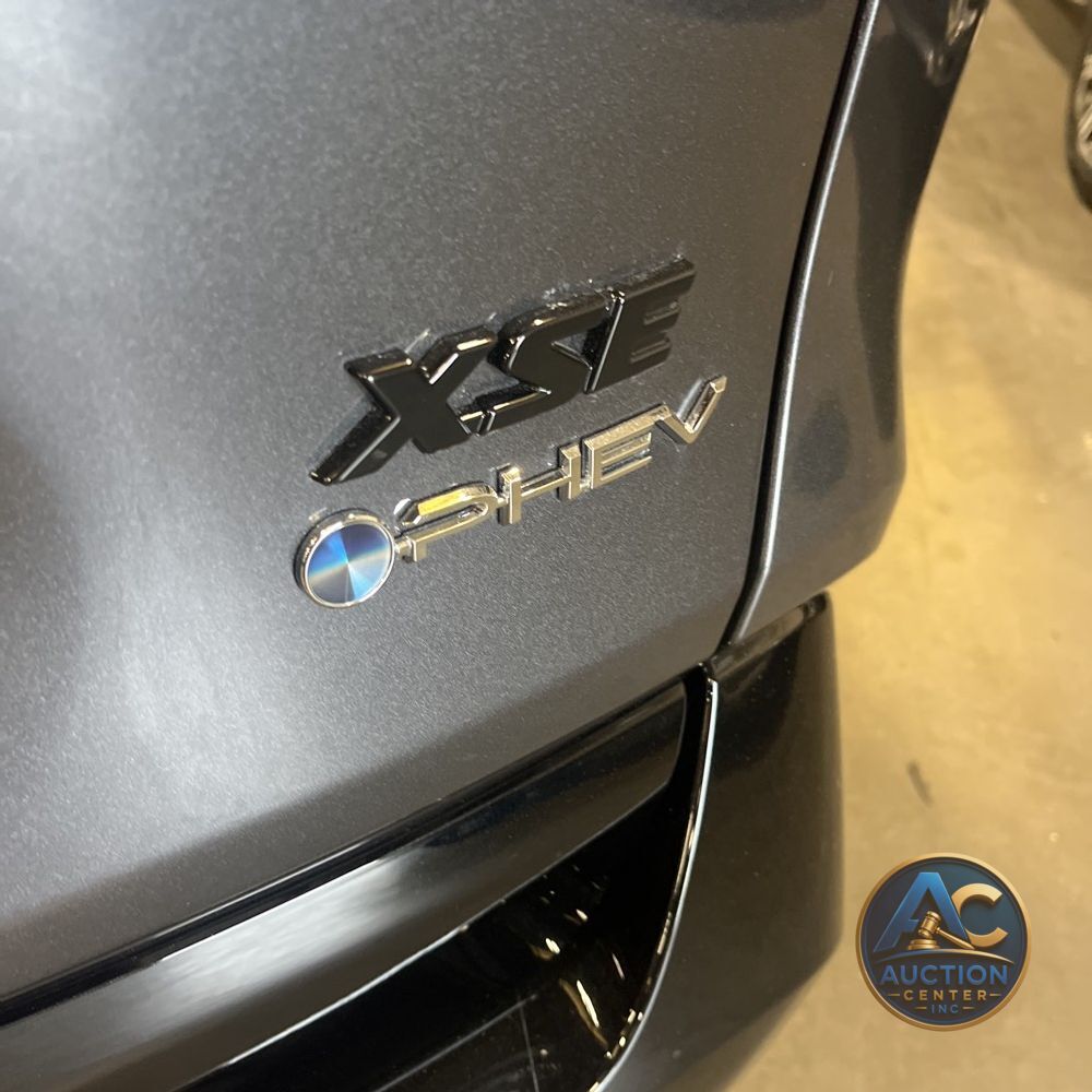 2025 Toyota RAV4 PHEV XSE 4D SUV AWD