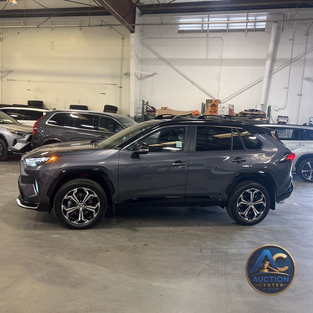 2025 Toyota RAV4 PHEV XSE 4D SUV AWD