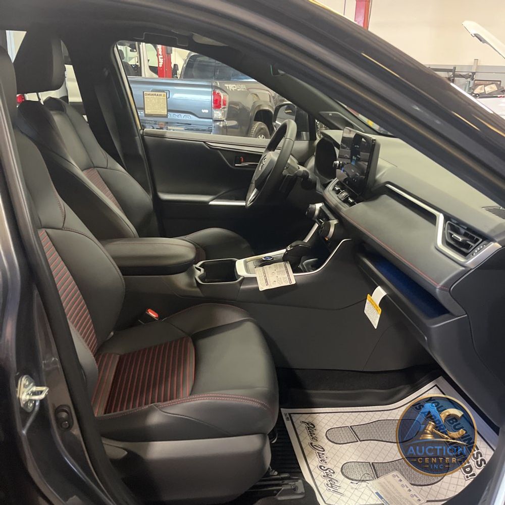 2025 Toyota RAV4 PHEV XSE 4D SUV AWD