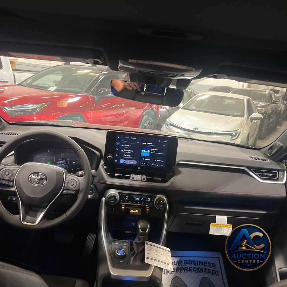 2025 Toyota RAV4 PHEV XSE 4D SUV AWD