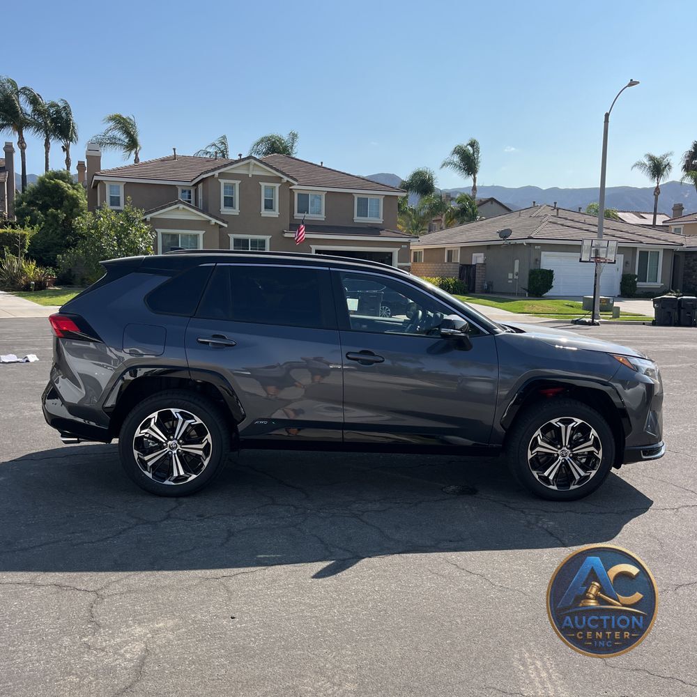 2025 Toyota RAV4 Plug-in Hybrid XSE