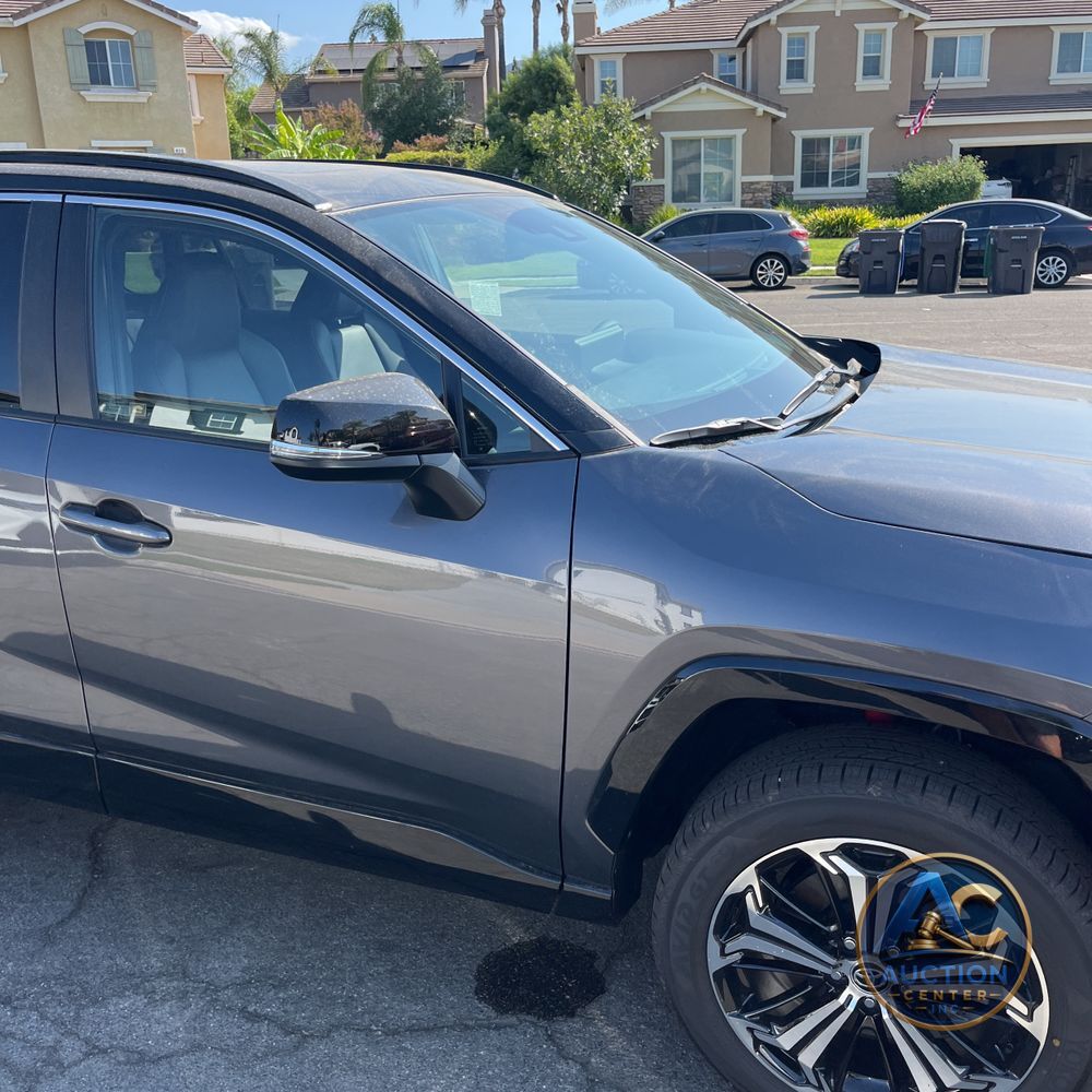 2025 Toyota RAV4 Plug-in Hybrid XSE